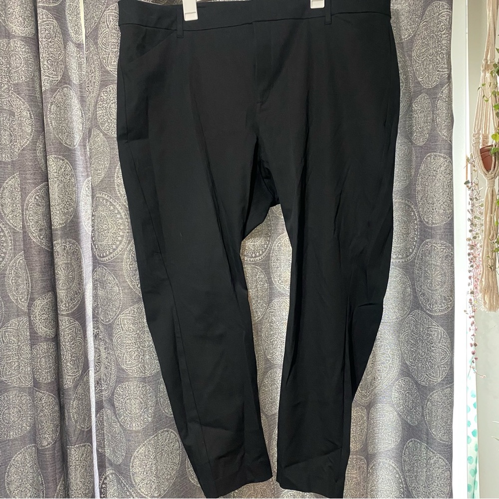 Old navy black pixie pant